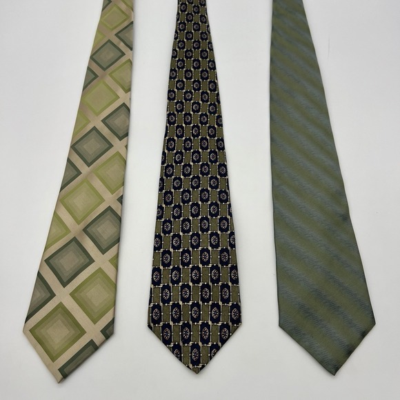 Van Heusen Other - Van Heusen Ties Lot Of 3‎
